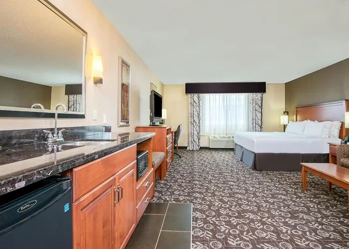 Hotel Express I-25 By Ihg