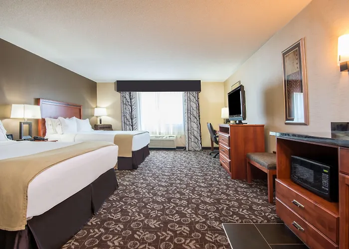 Express I-25 By Ihg Hotel 2*