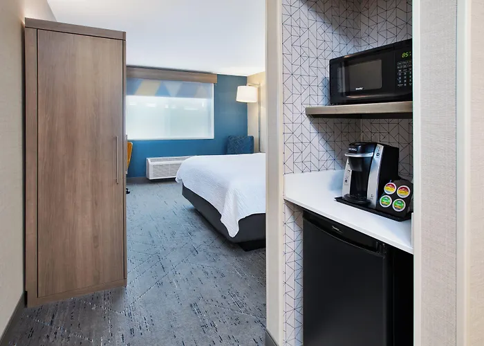 Express I-25 By Ihg Hotel