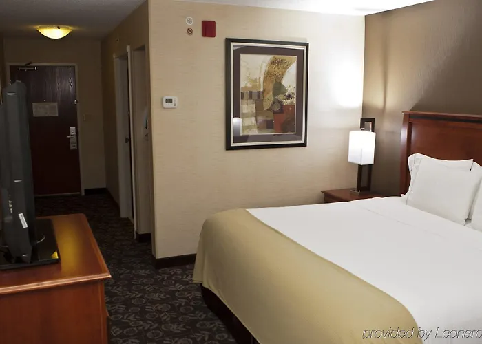 Hotel Express I-25 By Ihg